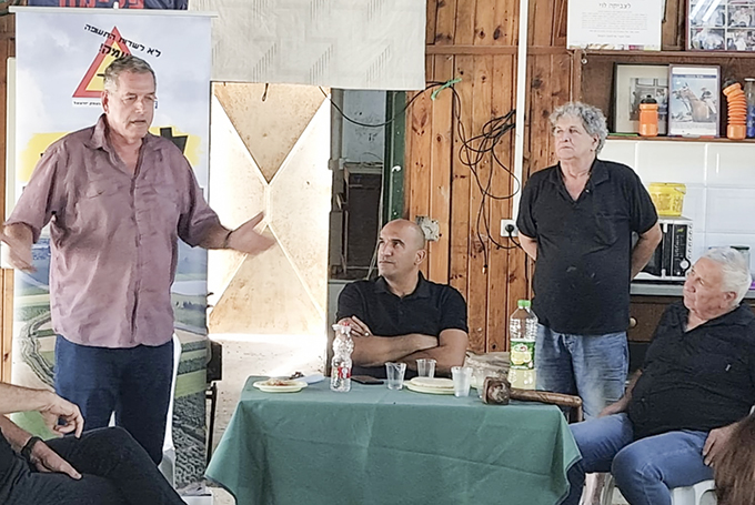 אייל בצר בפרלמנט העמק